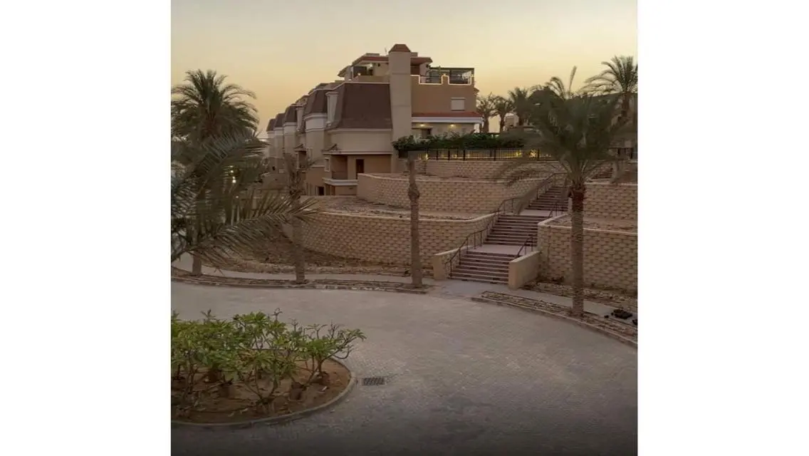 Luxury Apartment in Prime Location - 260 sqm