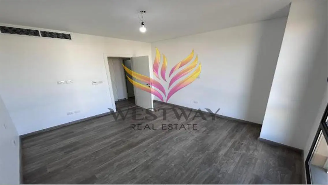 فيلا فاخرة للبيع بمساحة 240 متر