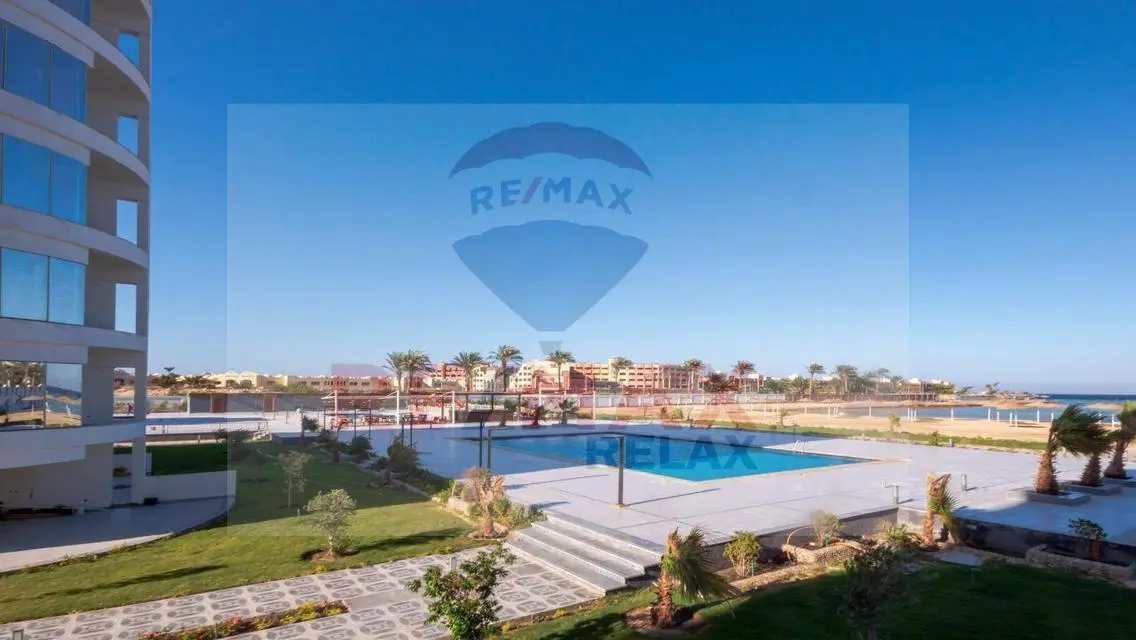 Luxurious Villa with Private Garden and Pool - Unmissable Opportunity