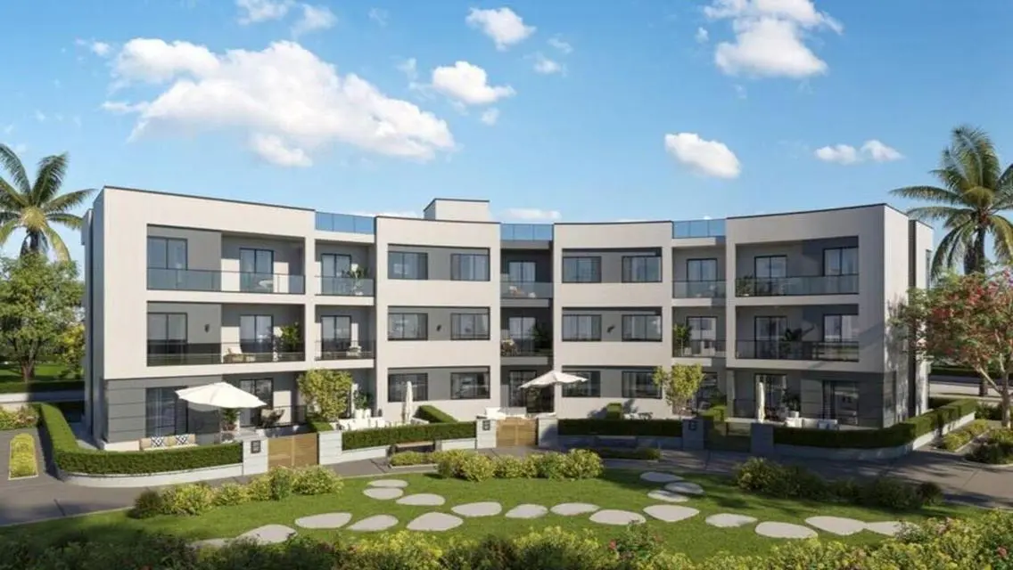 Luxury 3-Bedroom Apartment in North 10