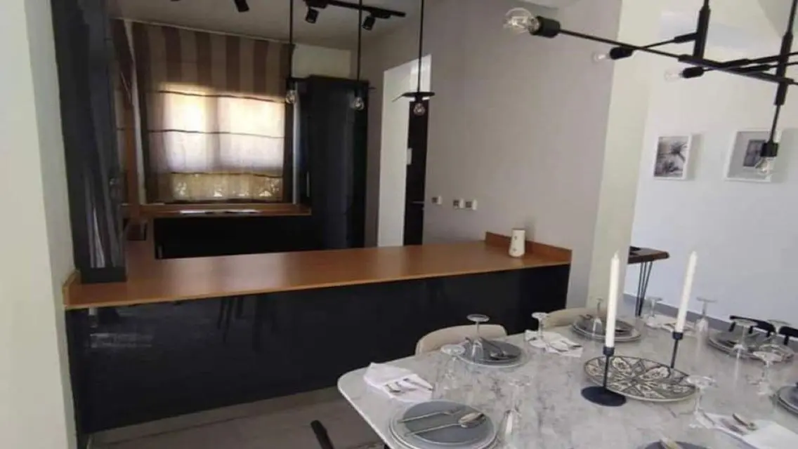 Luxury Property for Sale with Stunning Views and Great Amenities