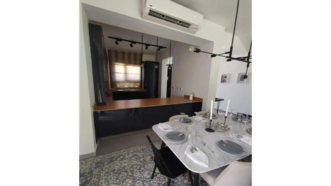 Luxury Property for Sale with Stunning Views and Great Amenities