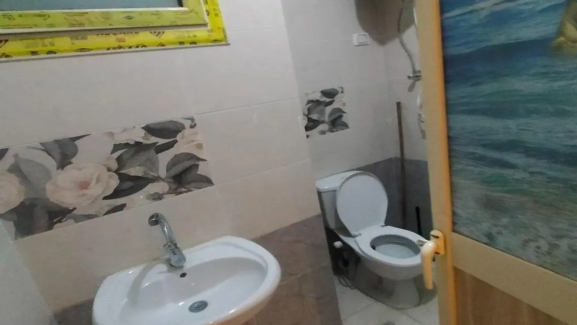 Luxury Apartment with Central Air Conditioning and Security Guard
