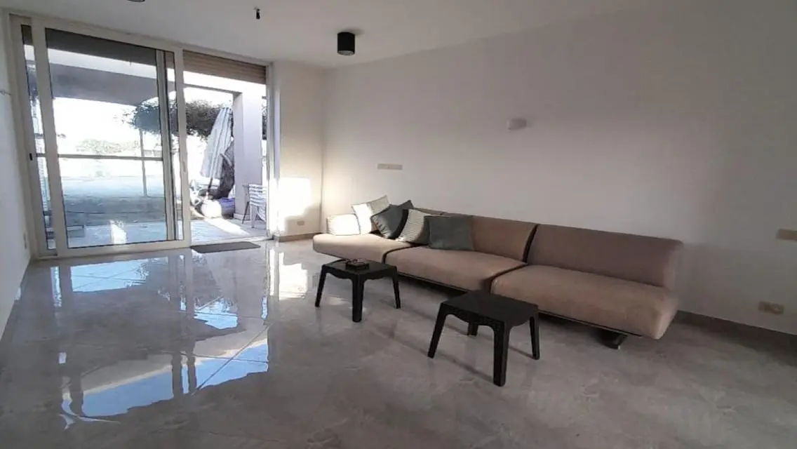 Luxurious House for Sale with Lake View