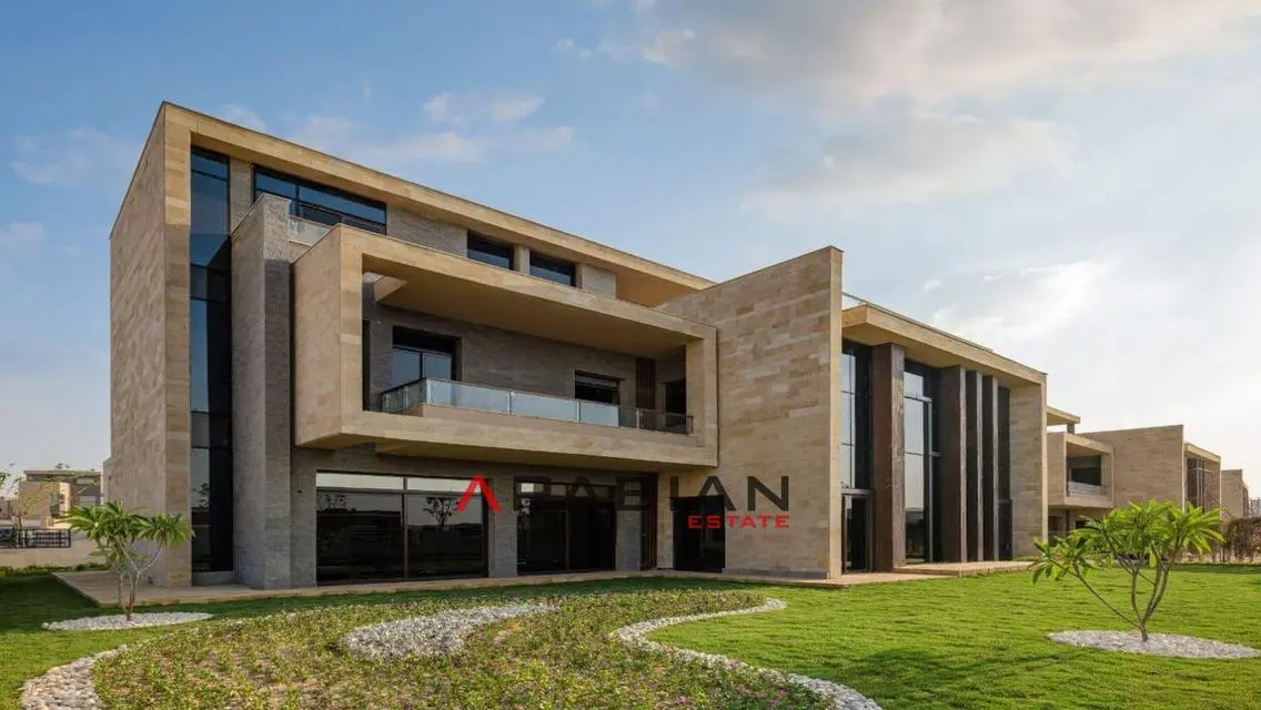 Luxurious Property with Balcony and Shared Pool in Prime Location