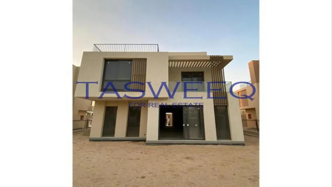 Luxury 4-Bedroom House in Prime Location
