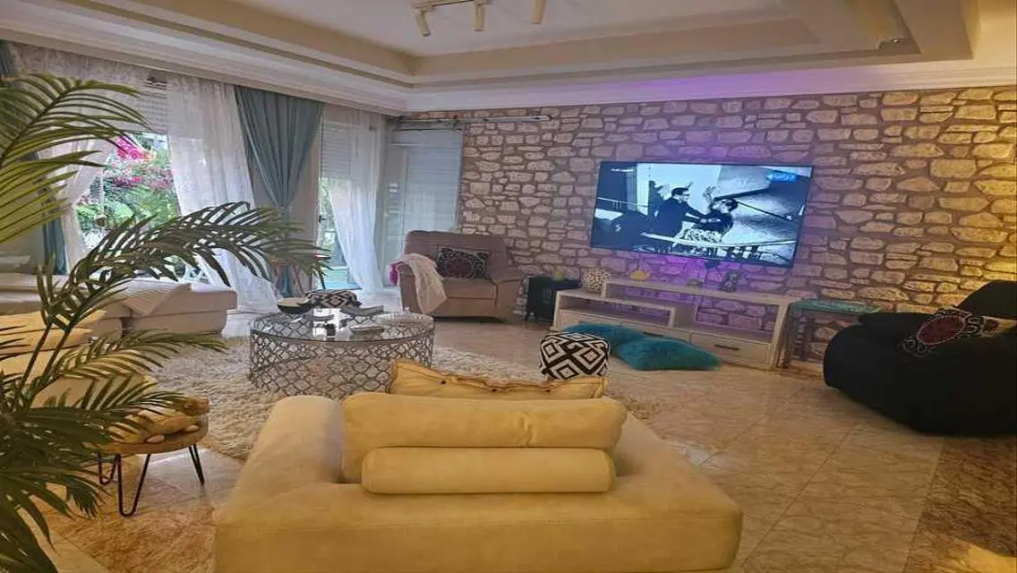 شقة فاخرة للبيع بسعر مذهل