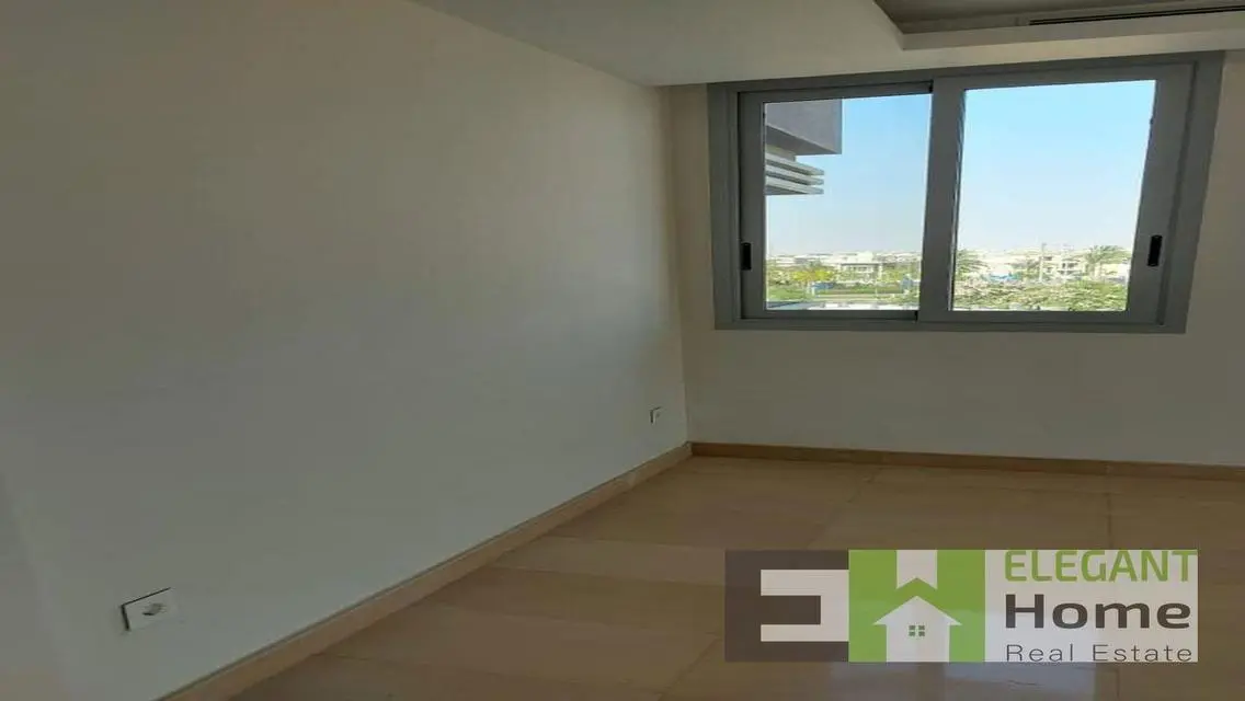 Luxurious Apartment with Unique Features in the Heart of the City