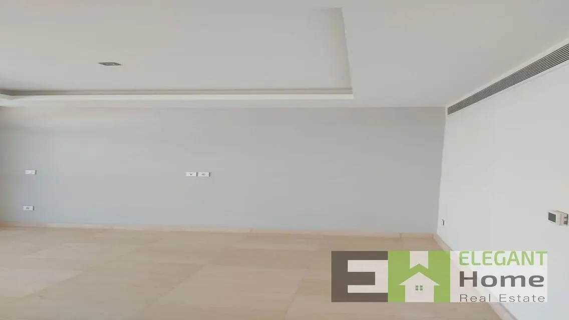 Luxurious Apartment with Unique Features in the Heart of the City