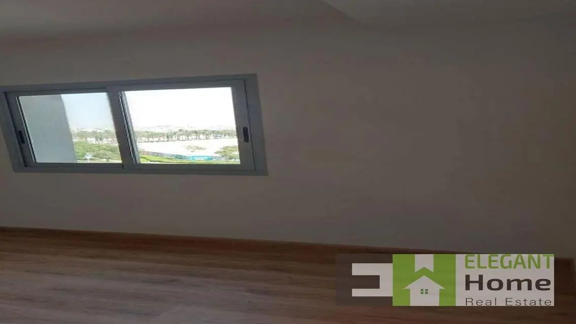 Luxurious Apartment with Unique Features in the Heart of the City