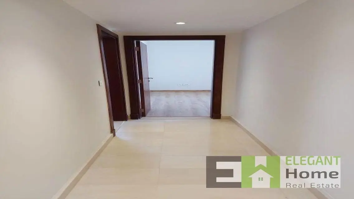 Luxurious Apartment with Unique Features in the Heart of the City
