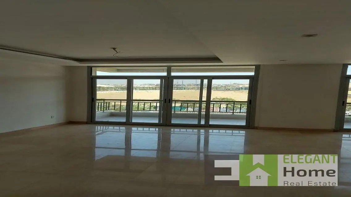 Luxurious Apartment with Unique Features in the Heart of the City