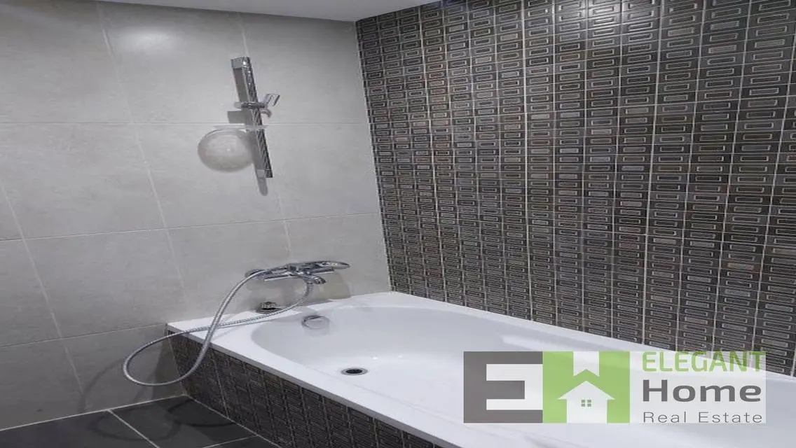 Luxurious Apartment with Unique Features in the Heart of the City