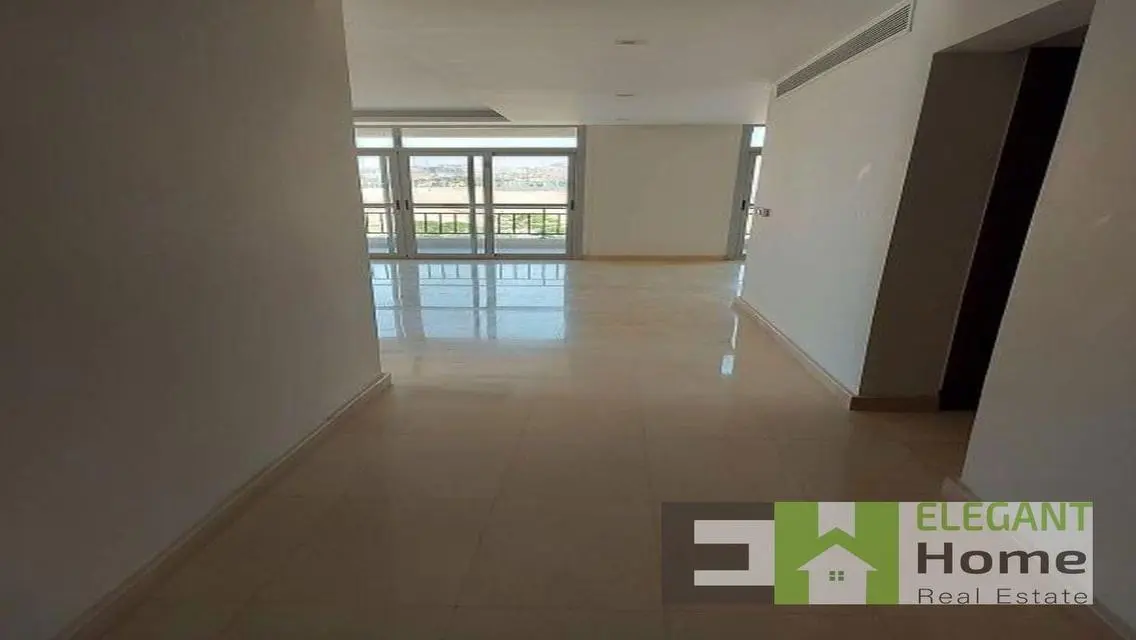 Luxurious Apartment with Unique Features in the Heart of the City