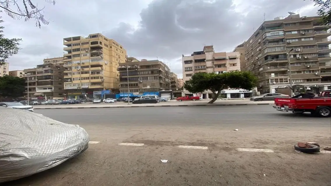 شقة فاخرة مع غرفة دراسة ومرافق متميزة