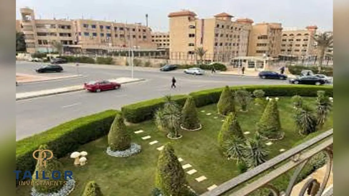 شقة فاخرة للبيع مع إطلالة مميزة