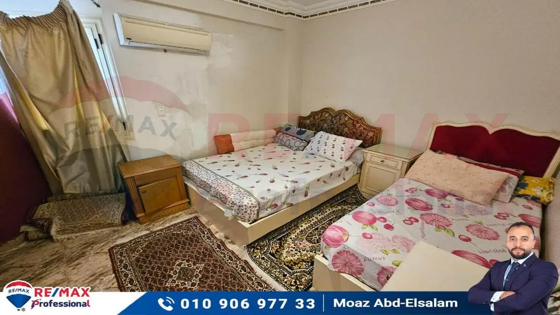 فيلا فاخرة للبيع بحديقة خاصة