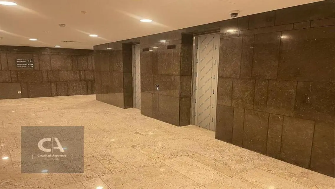 Fully Equipped Office with Meeting Room in Prime Location