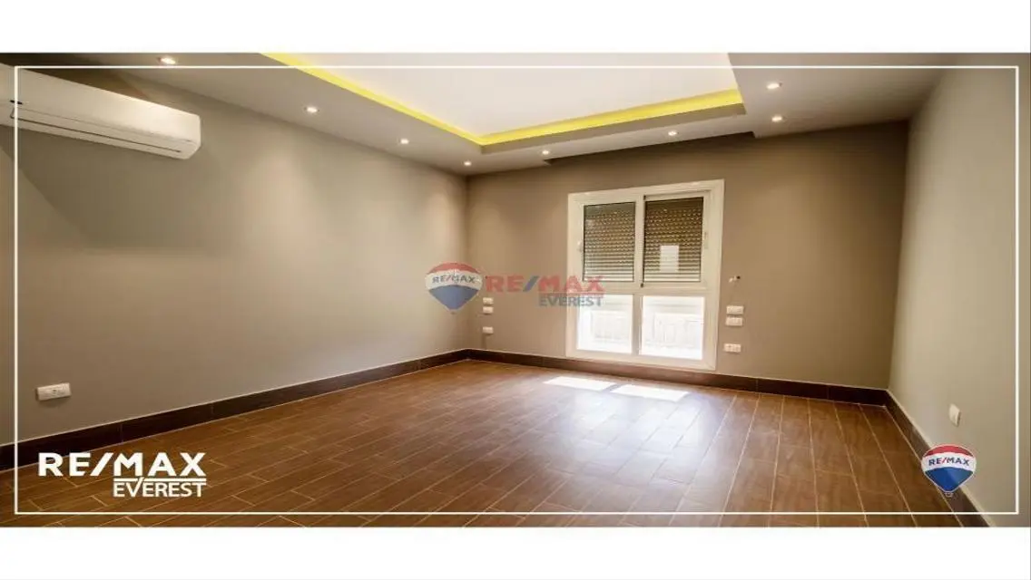 فيلا فاخرة للبيع بمساحة 200 متر
