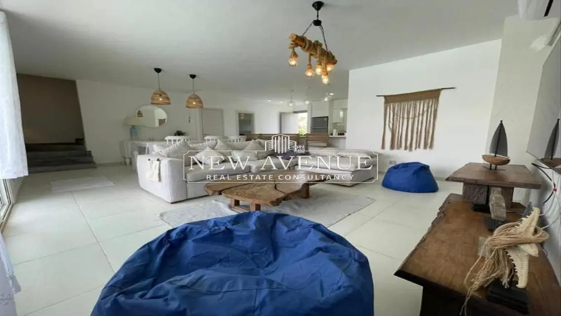Luxurious Apartment with Security Guard - 400 Sq M
