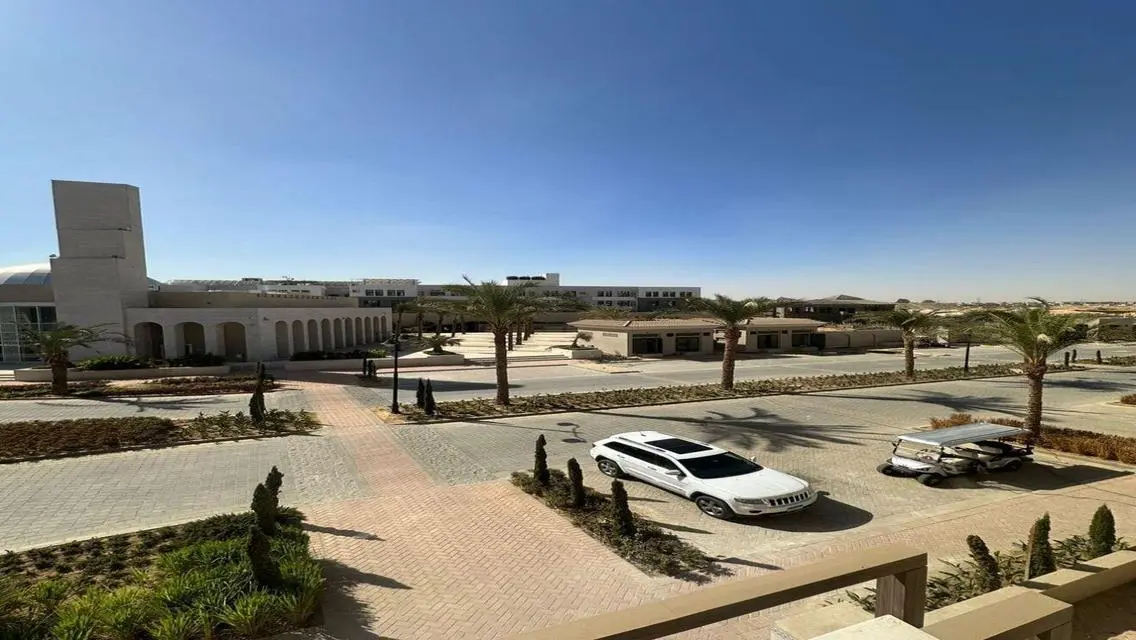 شقة فاخرة بمساحة 203 متر مع جميع المرافق