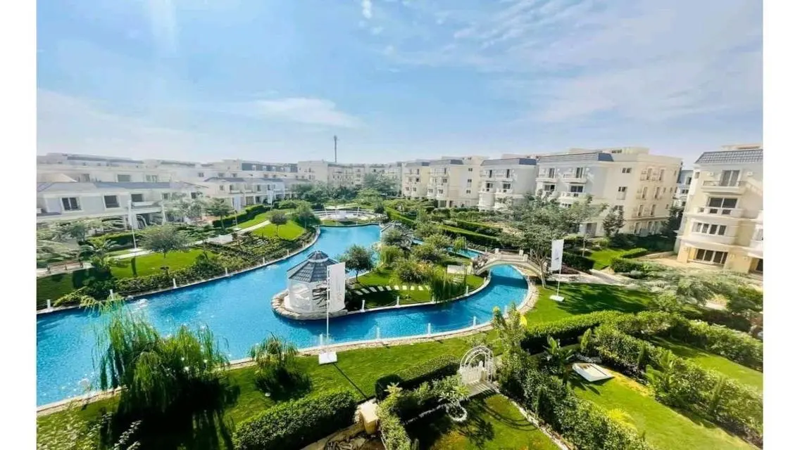 Luxury Villa with Private Pool and Garden in the Heart of the City