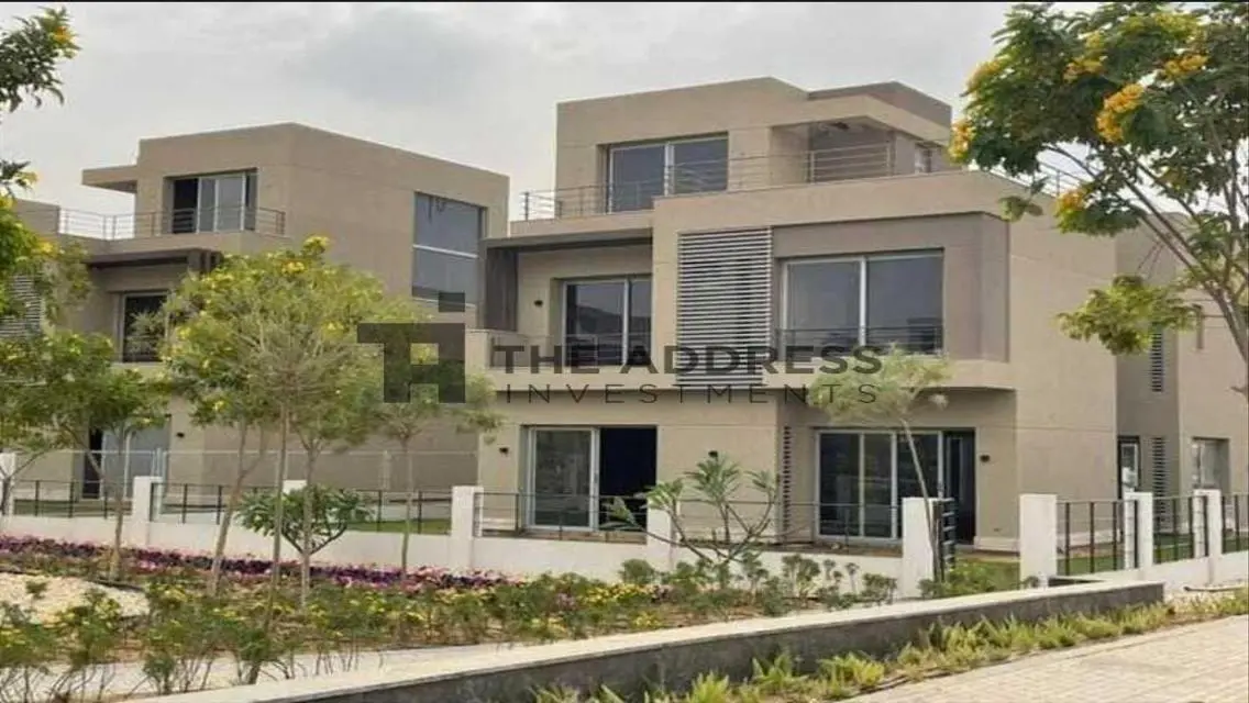 فيلا فاخرة في مشروع متميز بأفضل المناطق