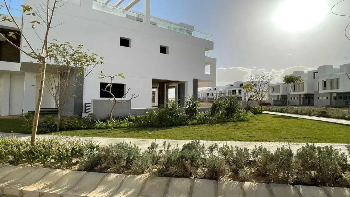 Luxury Villa for Sale at 4,030,000 EGP - Spacious with Premium Amenities