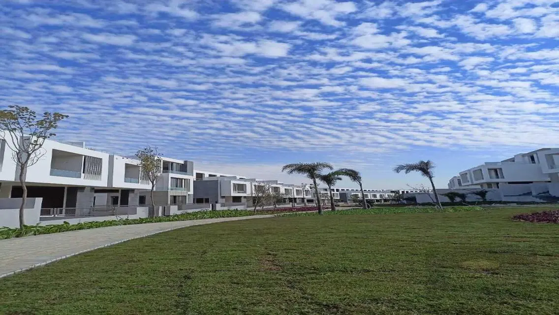 Luxury Villa for Sale at 4,030,000 EGP - Spacious with Premium Amenities