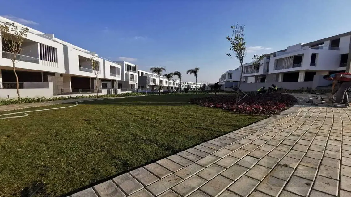 Luxury Villa for Sale at 4,030,000 EGP - Spacious with Premium Amenities