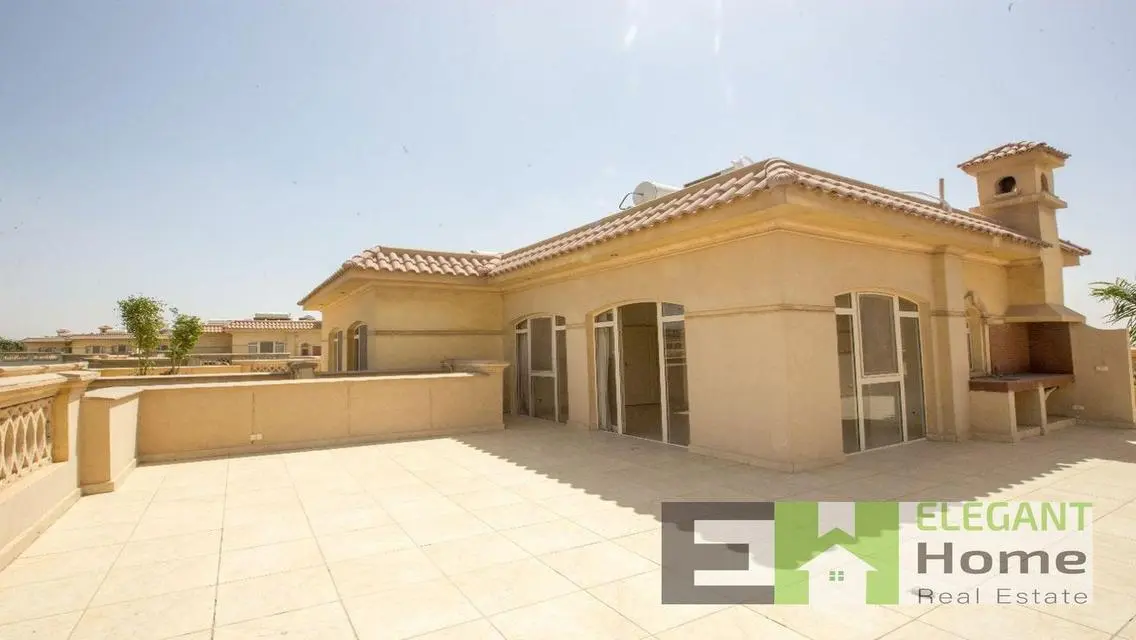 Luxury Apartment with 4500 Square Meter View of Lakes