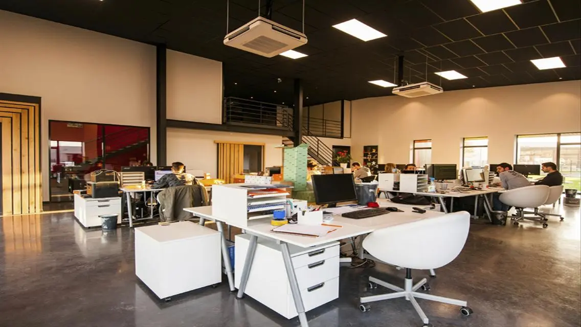 Luxury Property with Modern Amenities