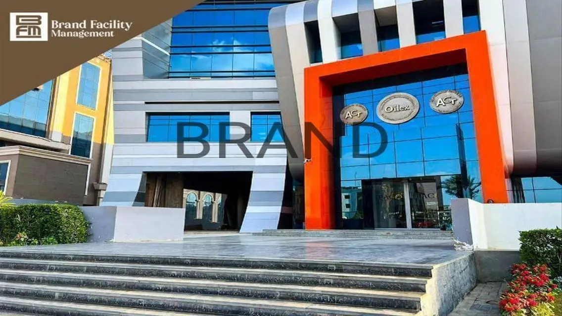 Spacious Apartment of 400 sqm for 360,000