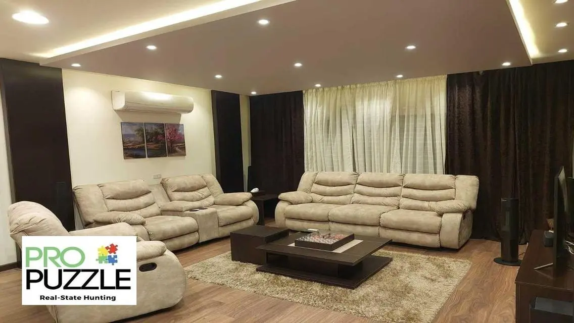 Villa for Rent in Mountain View Hyde Park