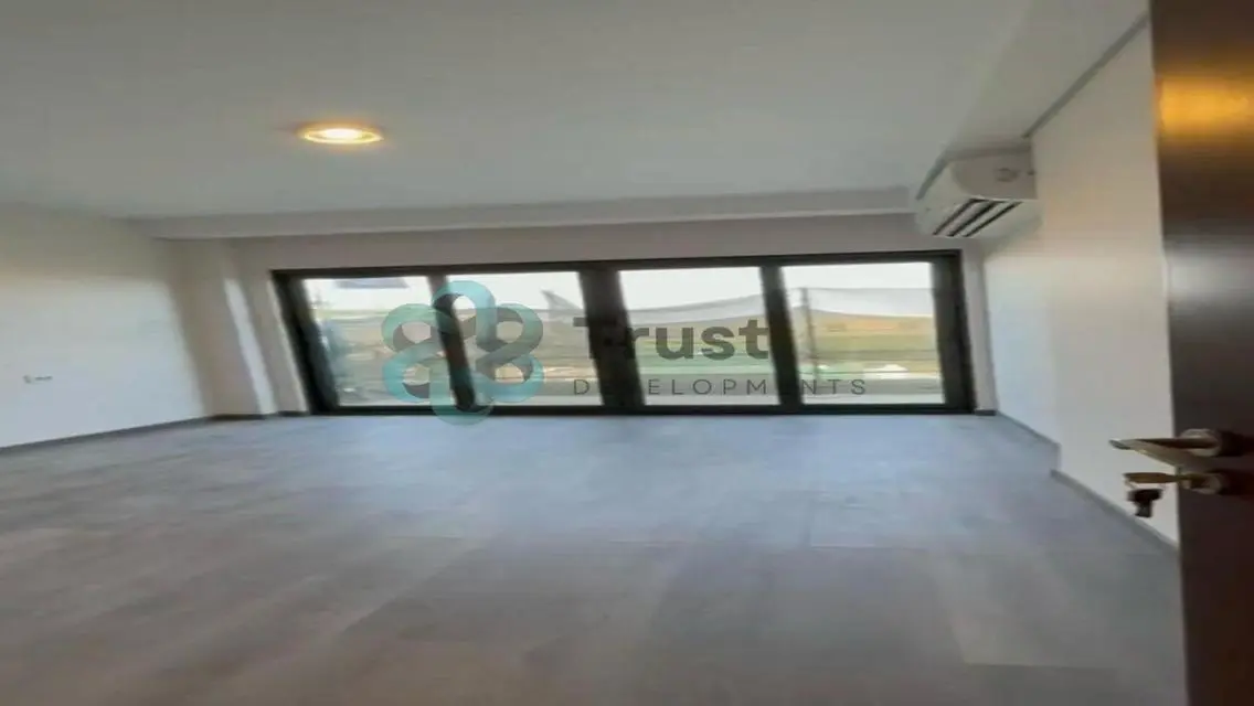 Luxury Apartment with Private Garden and Stunning View