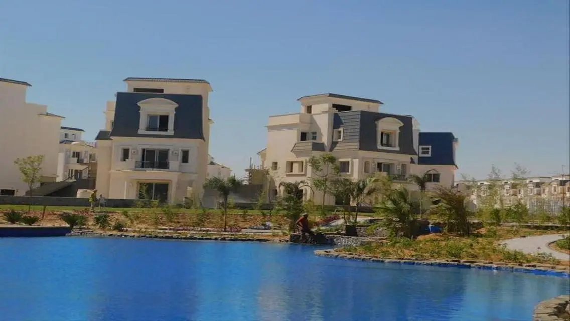 Luxury Villa with Private Garden and Pool for Sale