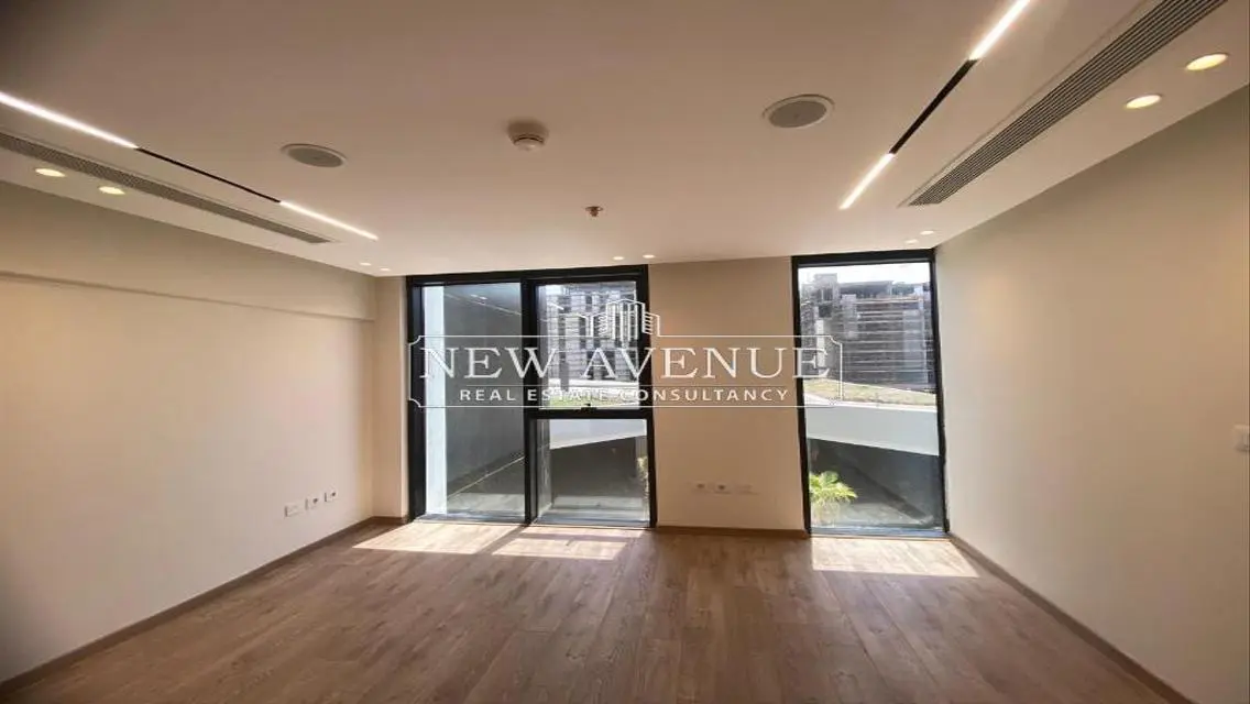 Modern Commercial Office Space of 135 Square Meters