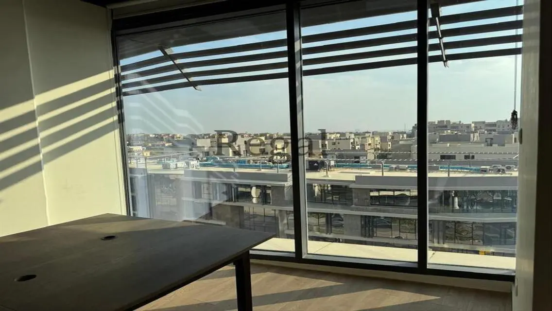 Luxurious Office for Sale at an Attractive Price in Sheikh Zayed - Beverly Hills