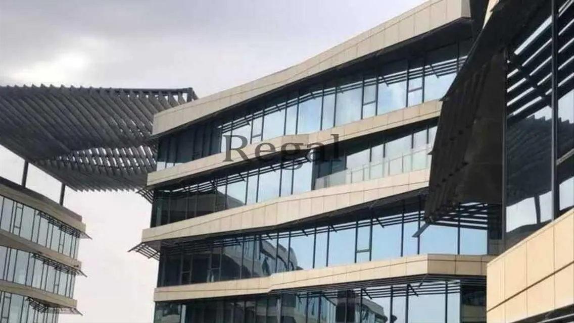 Luxurious Office for Sale at an Attractive Price in Sheikh Zayed - Beverly Hills