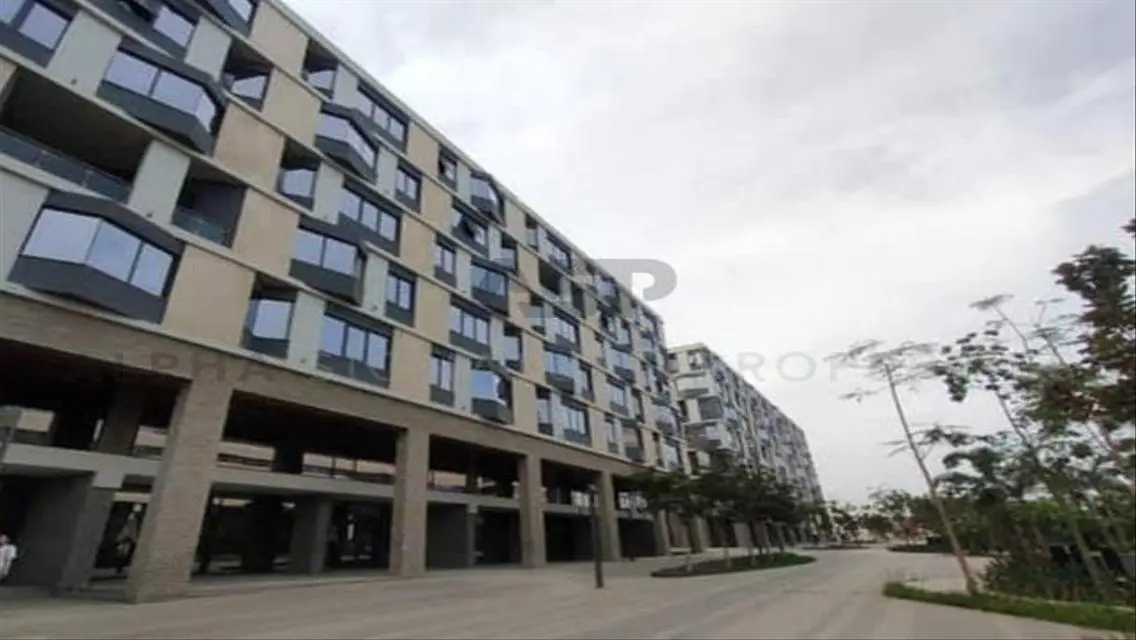 Luxury Villa in Westown Hub, Westown