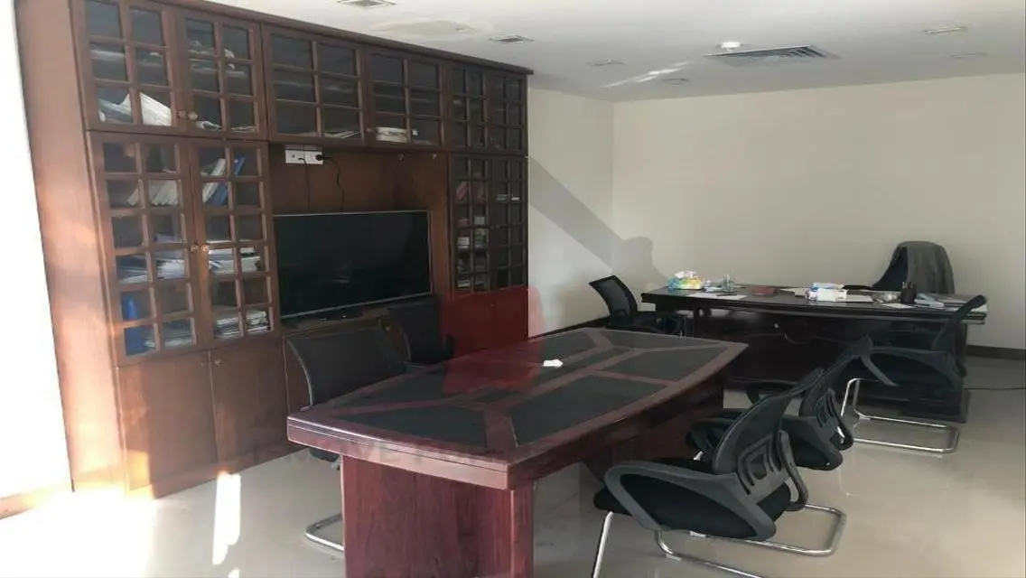 Luxurious Apartment with Comfortable Space in the Heart of the City