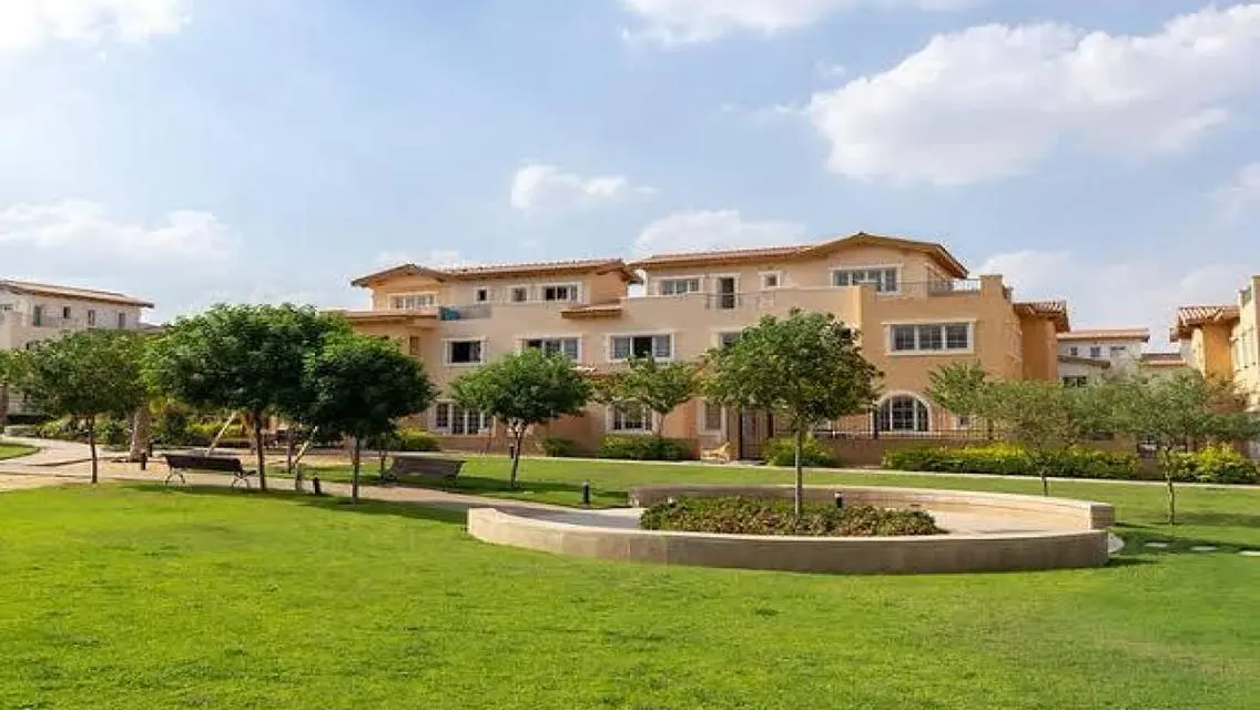 Luxury Apartment in Hyde Park - 280 sqm