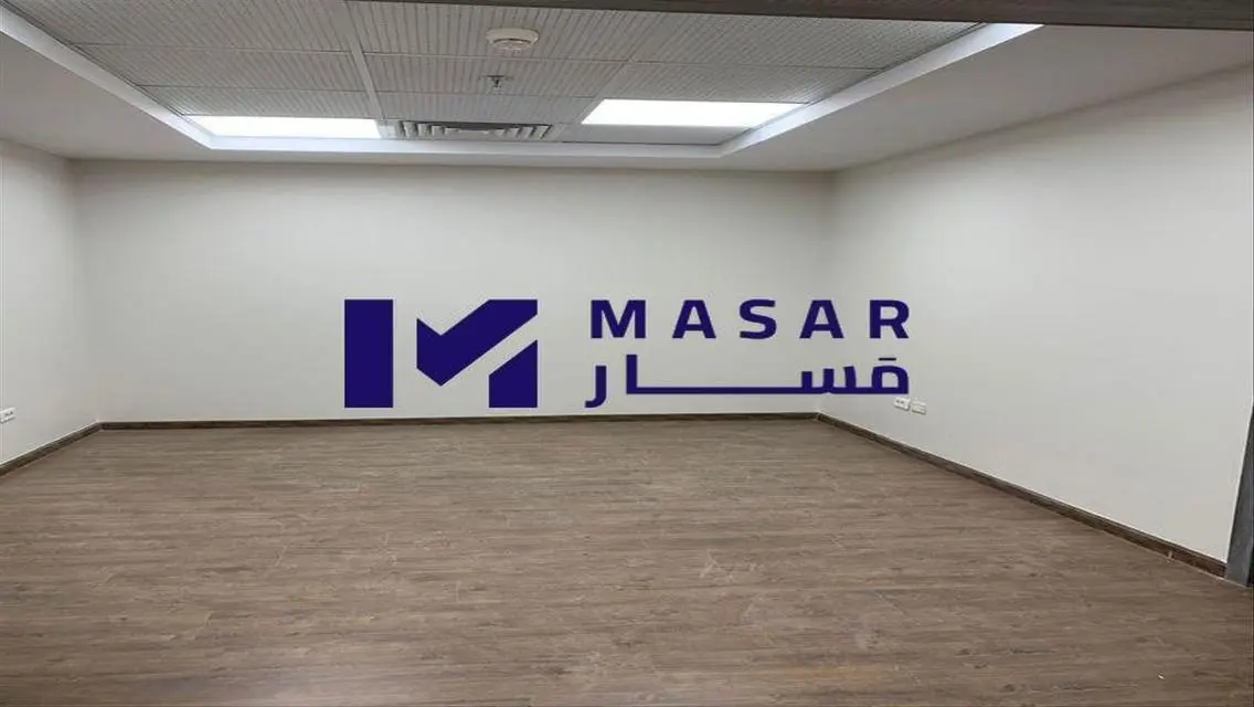 مكتب حديث للبيع بسعر مغري