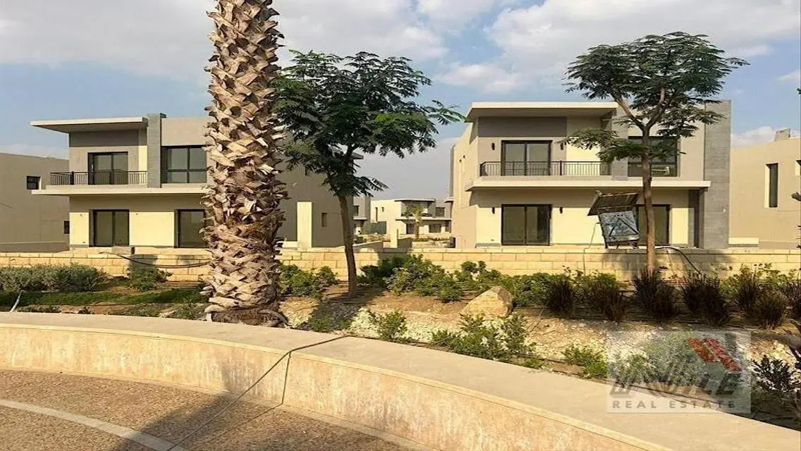 Luxurious Villa in Swan Lake - New Cairo