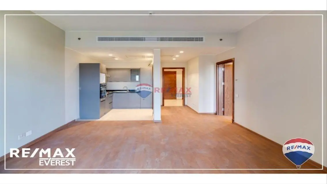 Luxury Apartment with Spacious Design in the Heart of the City