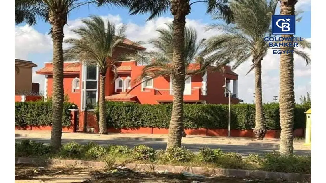 Luxurious 1250 sqm Home with Private Garden and Pool in Prime Location