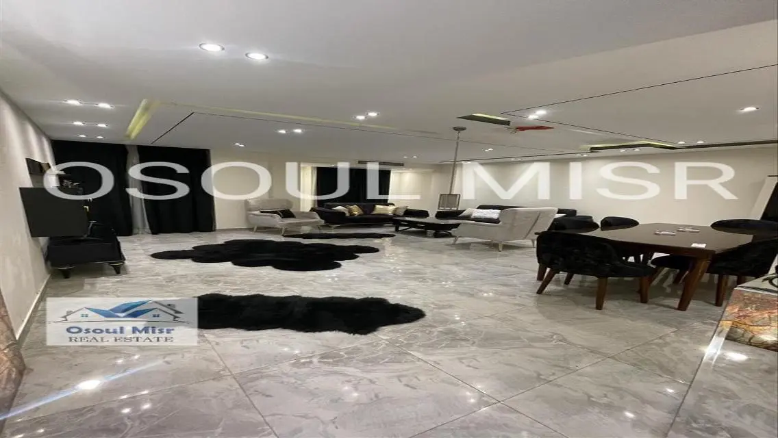شقة فاخرة للبيع بـ65,000 جنيه - 3 غرف نوم و4 حمامات