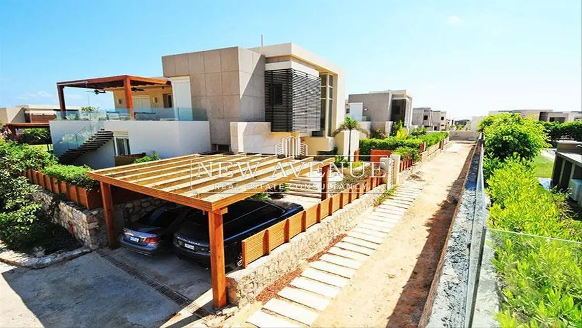 Luxury Villa with Private Garden and Shared Pool for Sale