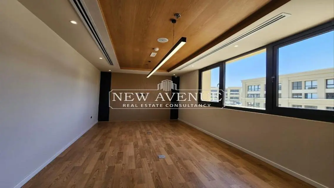 Exceptional Property of 370 Meters Available Now