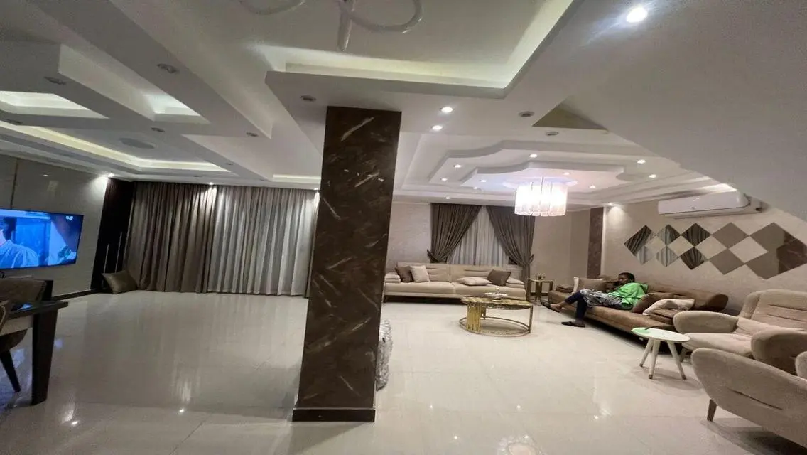 Luxury Furnished Apartment in Prime Location
